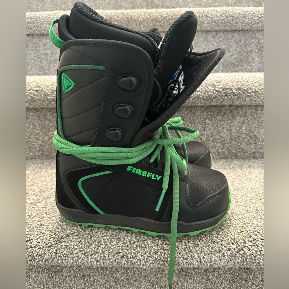 Firefly Kids Black and Green Snowboard Boots
